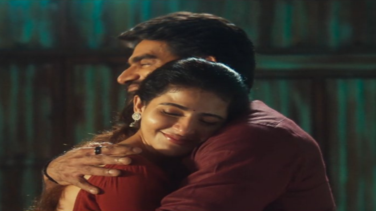 Bhaje Vaayu Vegam Movie Review