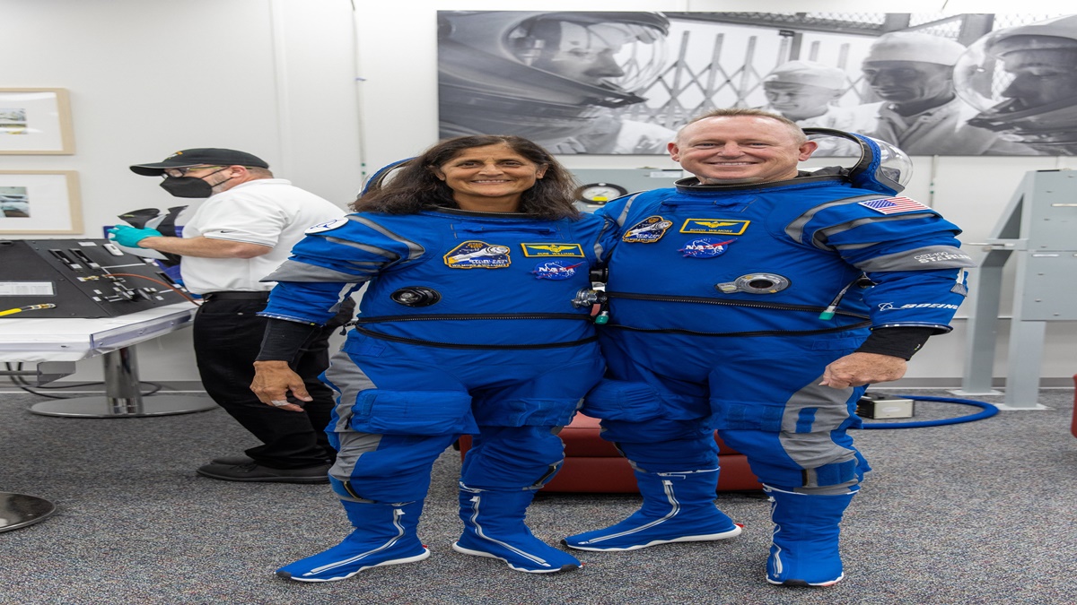 Starliner Returns to Earth Without Sunita Williams