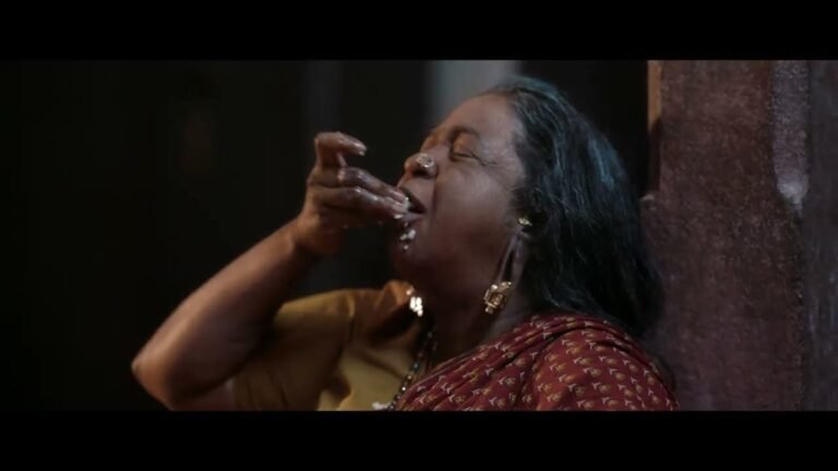 Thaai Kizhavi Movie Review